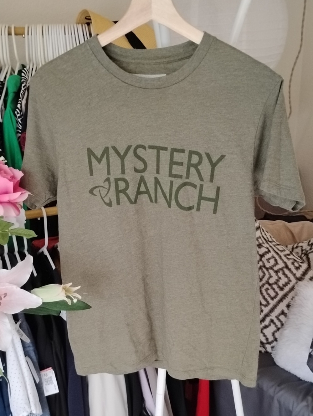 Mystery Ranch Men's Olive Logo T-Shirt (S)